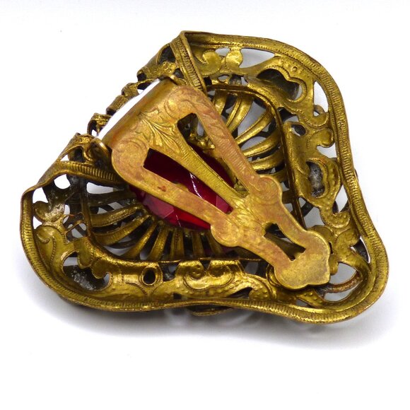 VTG  Czech Brass Filigree Dress Clip with Ruby Red Faceted Gem Art Deco Nouveau - Picture 3 of 5